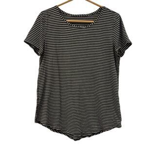 Lululemon Love Tee II Curved Hem Crewneck Grey Stripe Size 8 Short Sleeve FLAW